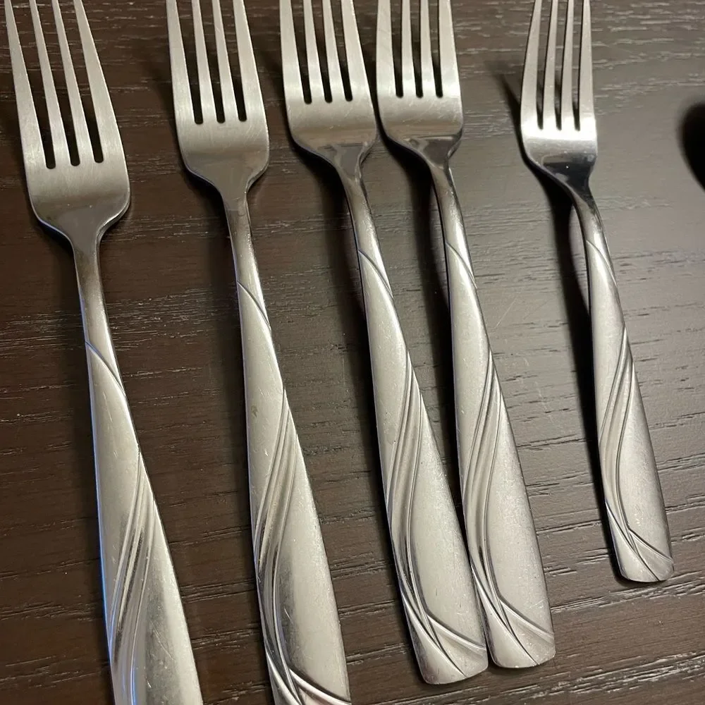 Cambridge Mercado Sand Extra Flatware Pieces